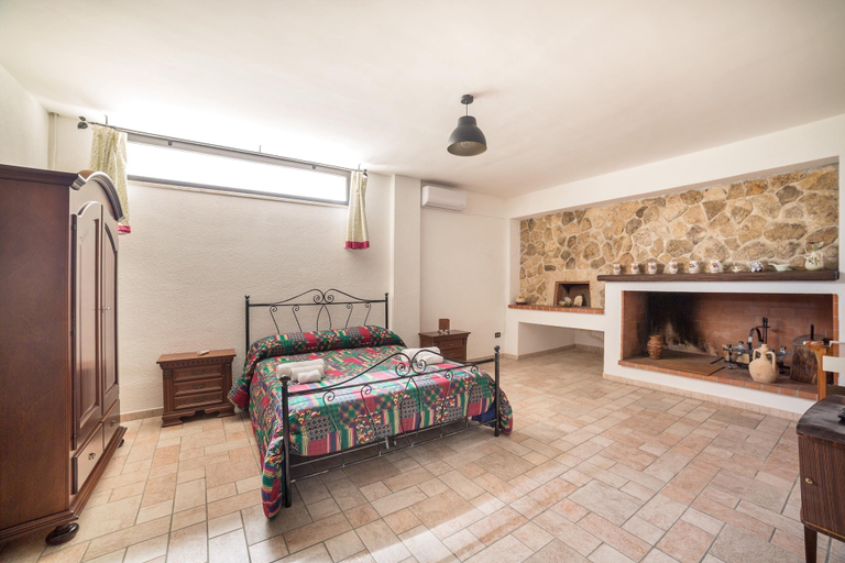 Bedroom 3, Villa Vespucci, Taranto