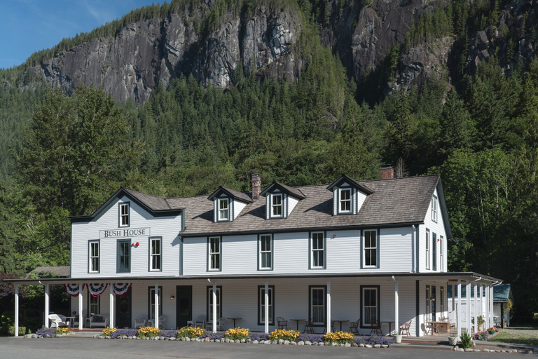 Exterior & Views 1, Bush House Inn, Snohomish
