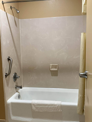 Bathroom 3, Weston Inn & Suites, Cherokee