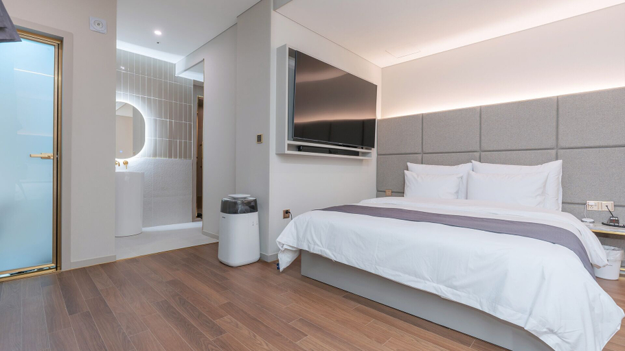 Bedroom 3, SeoMyeon Denbasta Central Hotel, Busanjin