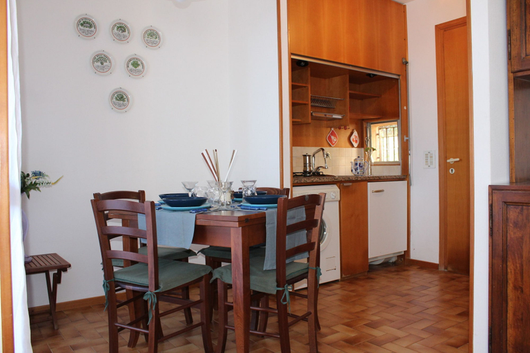Others 4, Art Apartment Capo D'Arco, Livorno