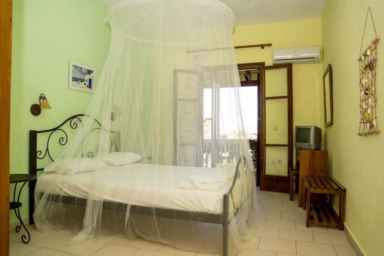 Bedroom 4, Studios Petra, Ionian Islands