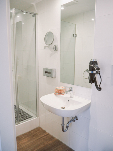 Bathroom 5, Boutique Hotel Stadtmitte, Mülheim an der Ruhr