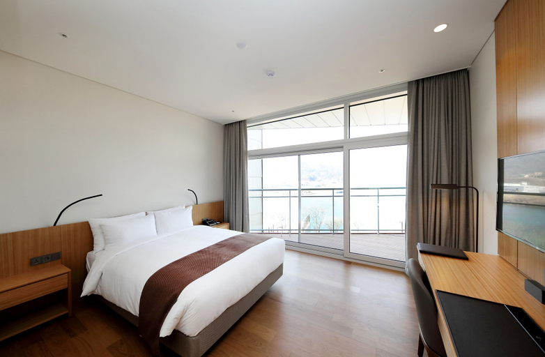 Bedroom 2, Midas Hotel & Resort, Gapyeong