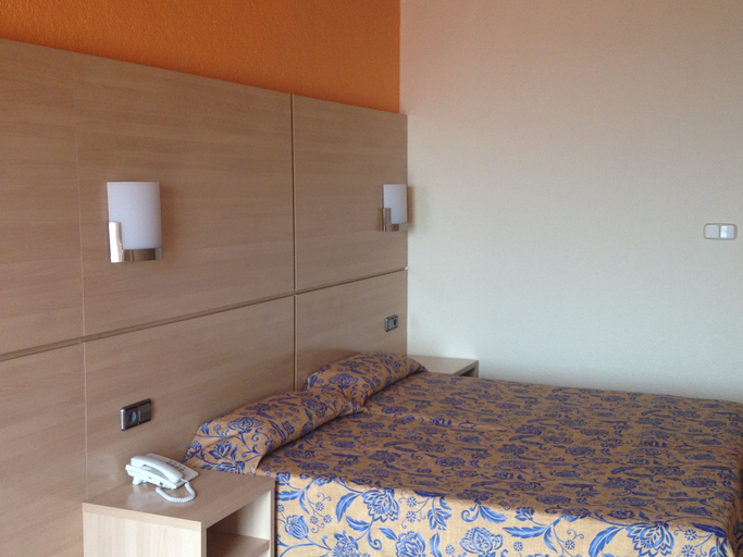 Bedroom 4, Hotel Grecs, Girona