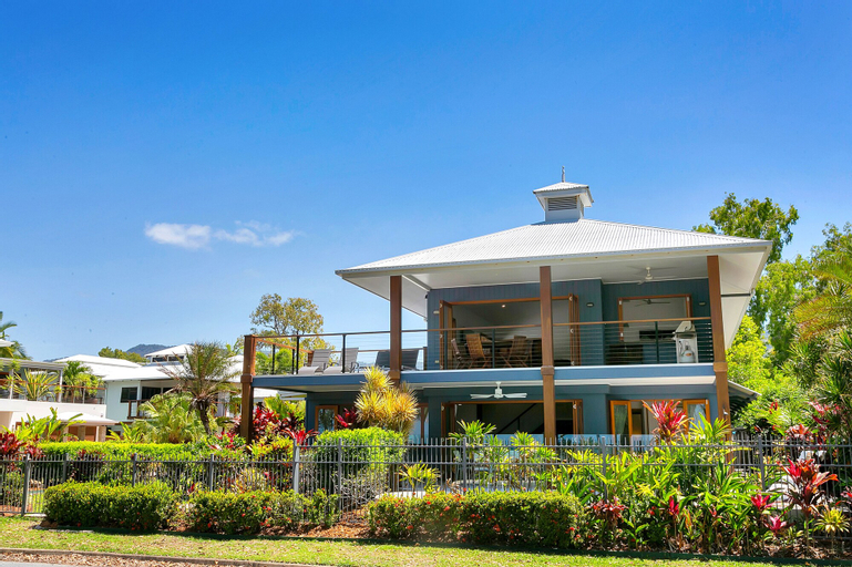 Reeflections Beachfront Holiday House, Cairns