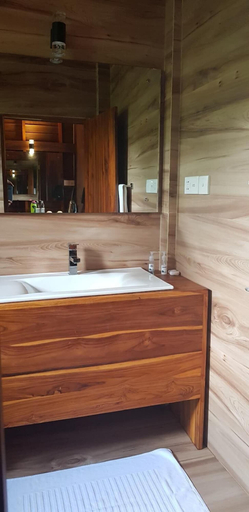 Bathroom 3, Wilpattu Tree House Hotel, Nochchiyagama