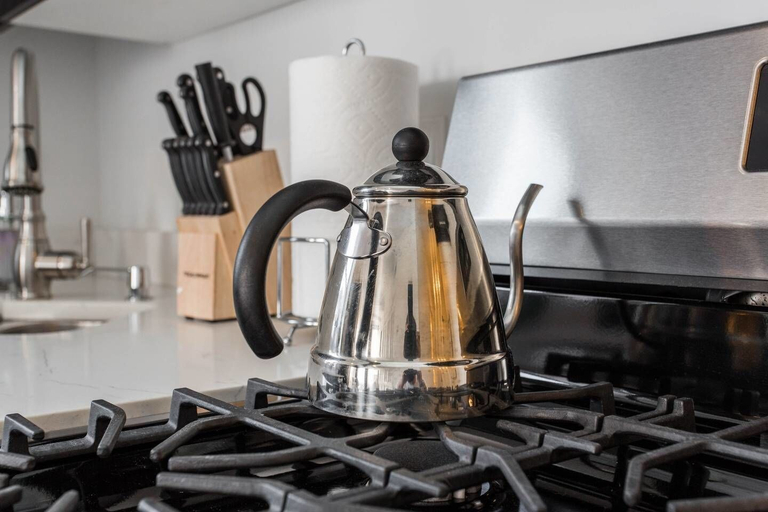 Others 5, Chestnut Charm - Modern 1 BDR in Downtown, Cook