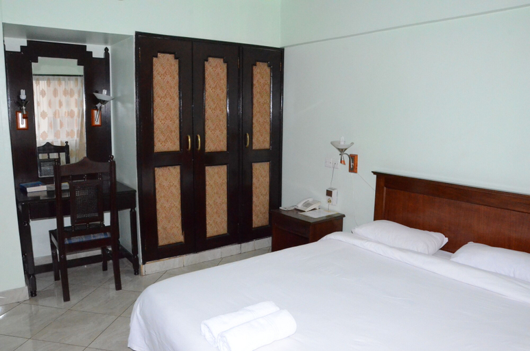 Bedroom 3, Sandton Palace Hotel, Starehe