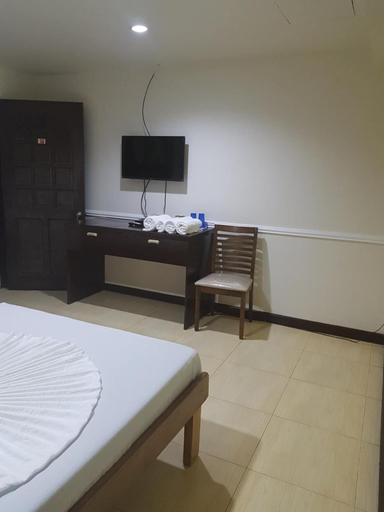 Bedroom 4, HK Beach Resort, Moalboal
