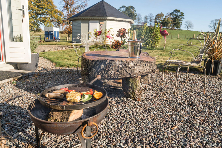Food & Drinks, Dunroamin Lodges, Stirling