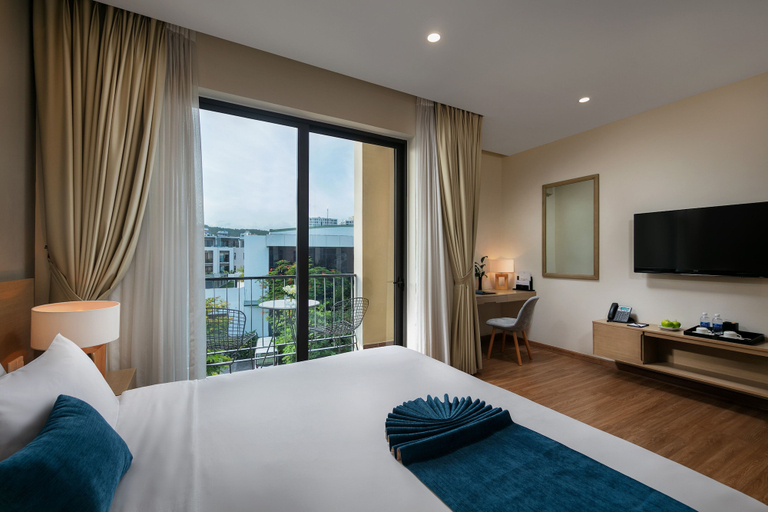 Bedroom 2, La Batisse Resort Halong, Hạ Long