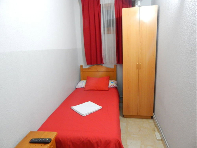 Bedroom 4, Hostal El Peine, Madrid