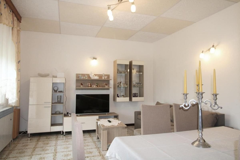 Others 5, Barbara's 3 Bedroom Apartment, Ližnjan