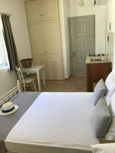 Bedroom 4, Joanna Hotel, South Aegean