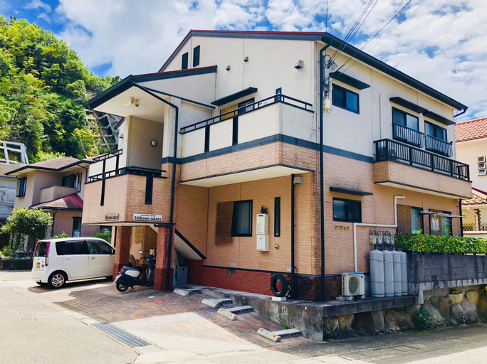 Midtown Sakura Apartment House 101, Nachikatsuura
