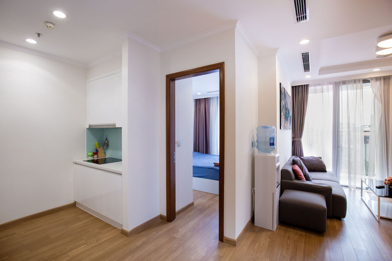 Others 4, Full House Times City, Hai Bà Trưng