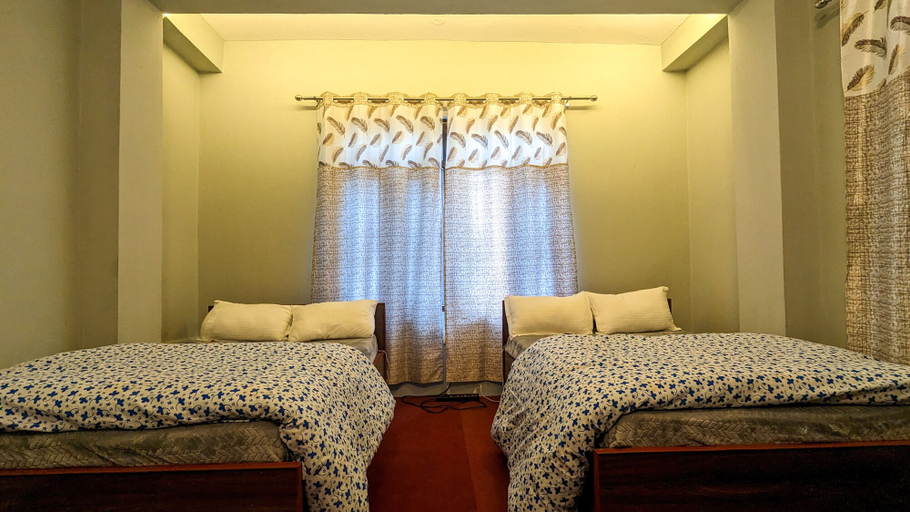 Others 5, The Hotel Nanglo, Mechi