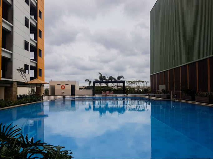 Sport & Beauty 2, Spacious and Cozy Studio Room Bandara City Apartment By Travelio, Tangerang
