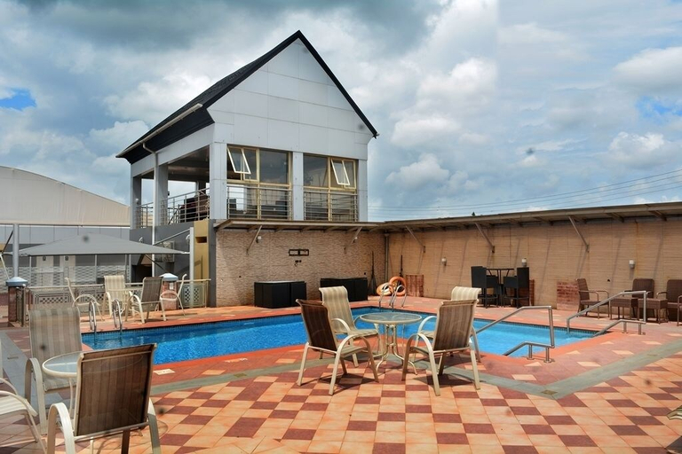 Sport & Beauty, Mardezok Hotel, Oshimili South