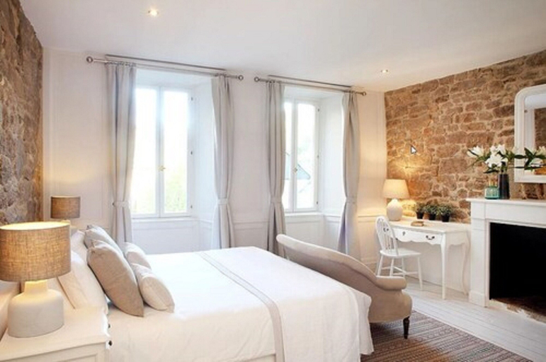 Bedroom 3, Aux Sabots Rouges, Morbihan