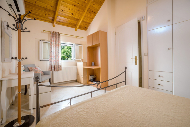 Bedroom 2, Kardaris Villa, Ionian Islands
