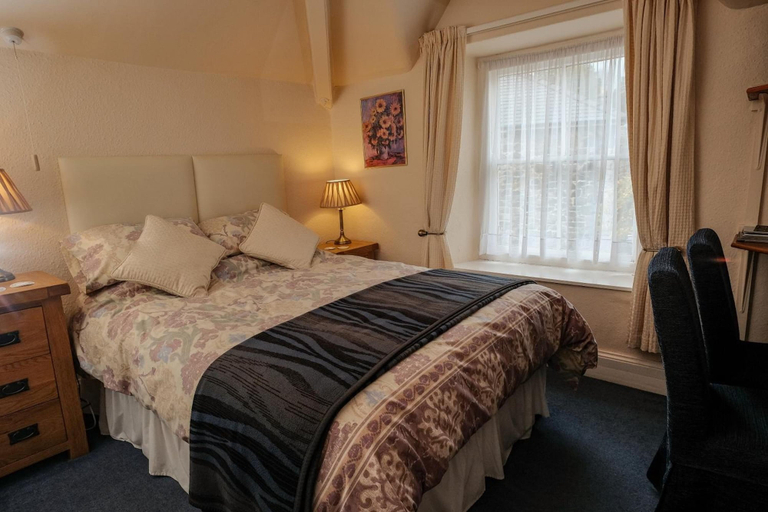 Bedroom 2, Ivy House, Gwynedd