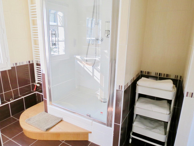 Bathroom 5, Les Chambres Lune, Loir-et-Cher