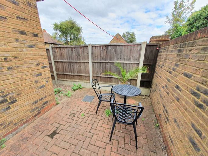 Others 4, 2-bedroom House Near Town With Superfast Wi-fi, Kent