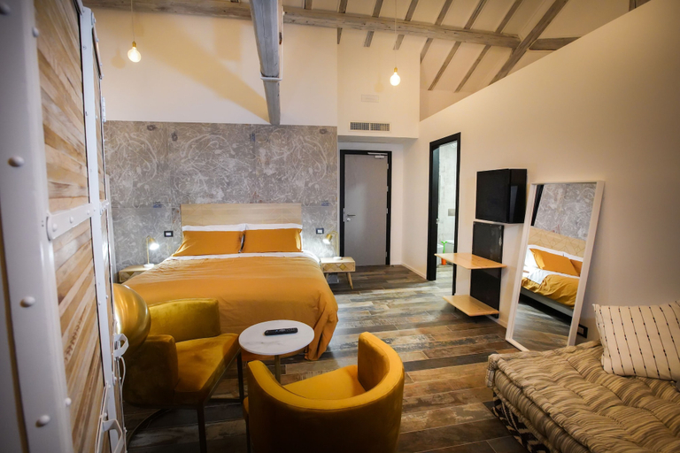 Bedroom 4, Rosso Cortese, Rome
