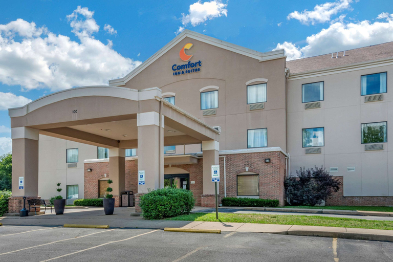 Exterior & Views, Comfort Inn & Suites St. Louis - O'Fallon, Saint Charles
