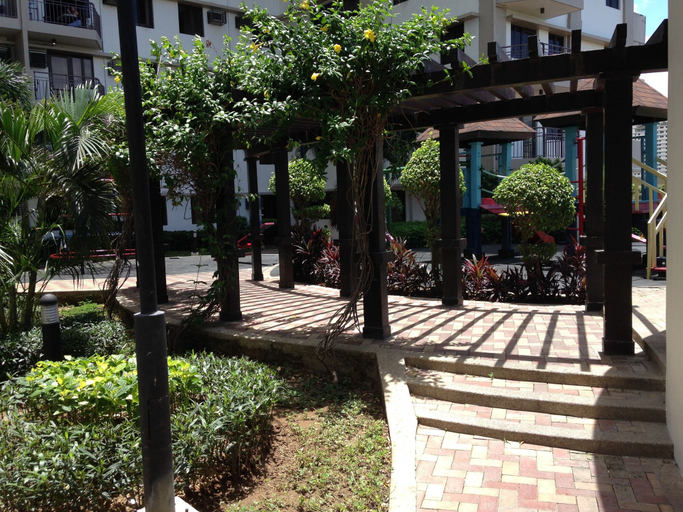 Others 4, Studio Apartment at Taguig Manila, Taguig