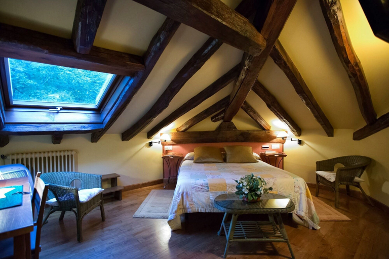 Bedroom 4, Hotel Rural Irigoienea, Navarra