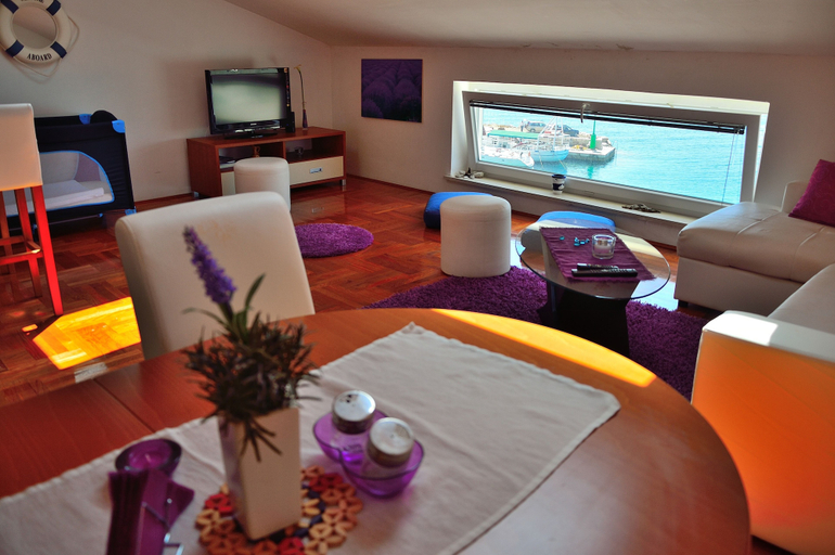 Bedroom 3, Apartments Mistral, Omiš
