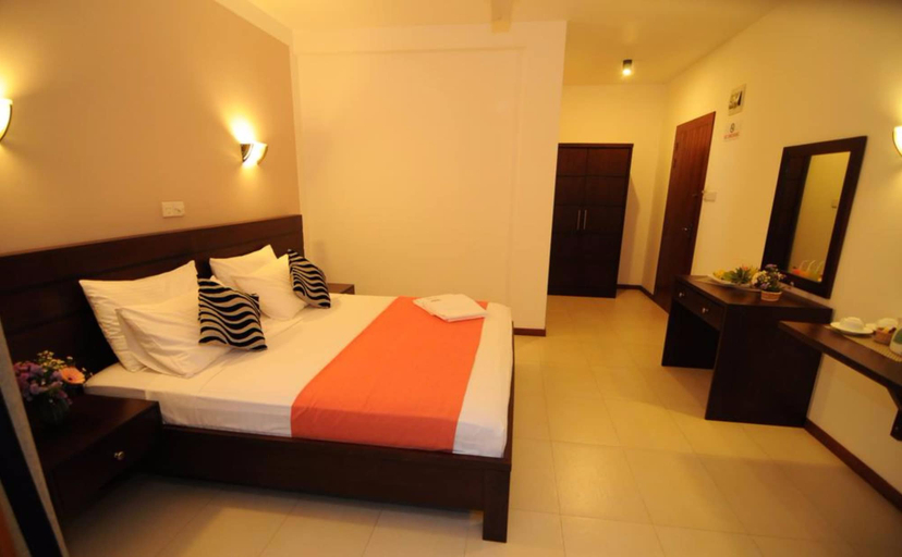 Bedroom 2, Hotel Shanelo, Negombo