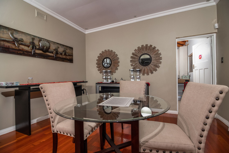 Others 4, Cashmere Suites, Nelson Mandela Bay