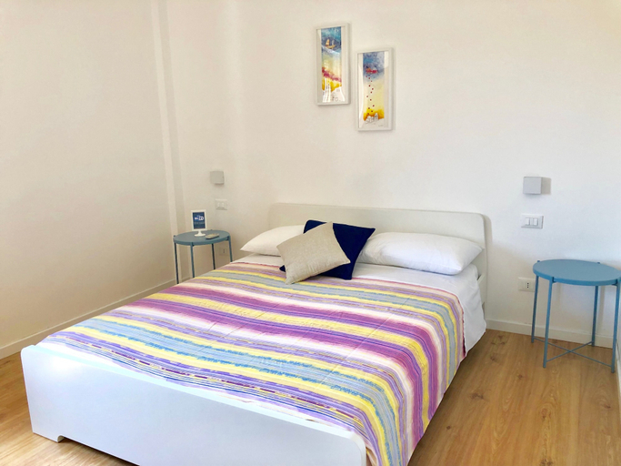 Bedroom 3, Mondello Beach Rooms, Palermo