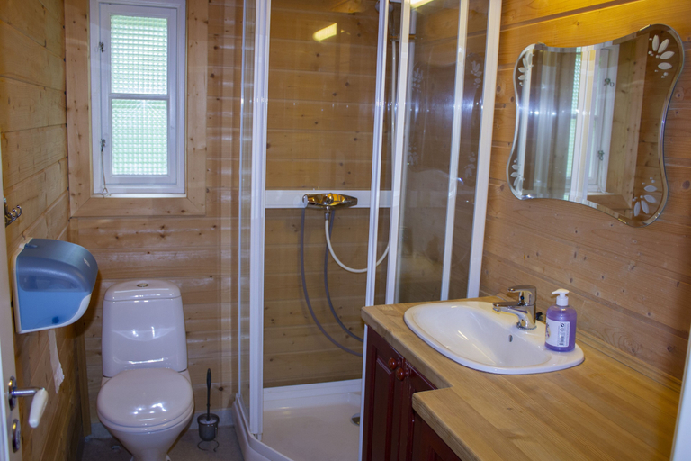 Bathroom 5, Gudvangen Camping, Aurland