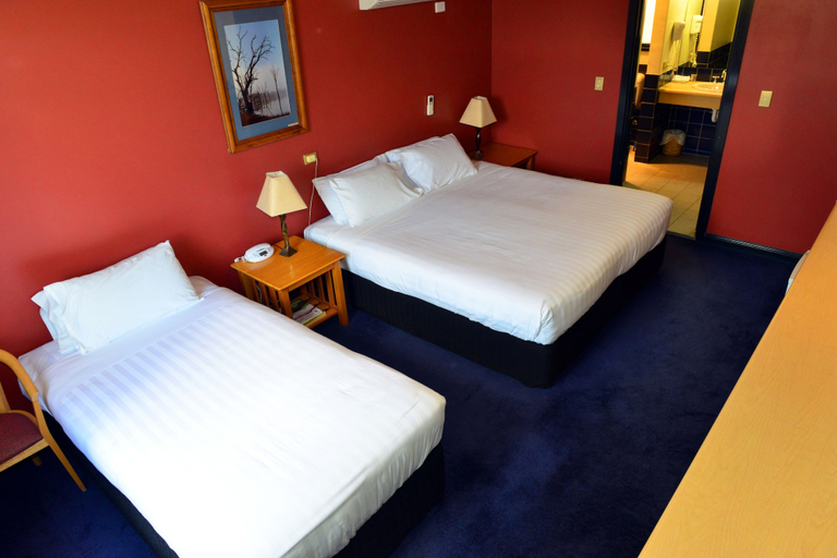 Bedroom 2, Waikerie Hotel Motel, Loxton Waikerie - West