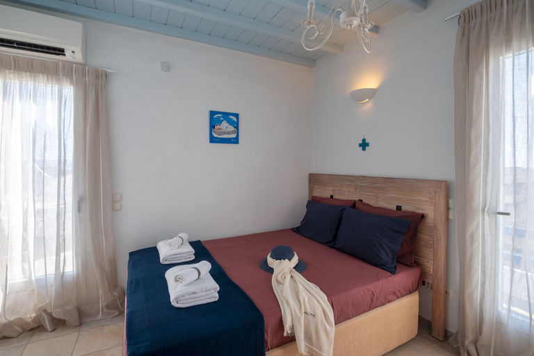 Others 5, Little Blue, South Aegean