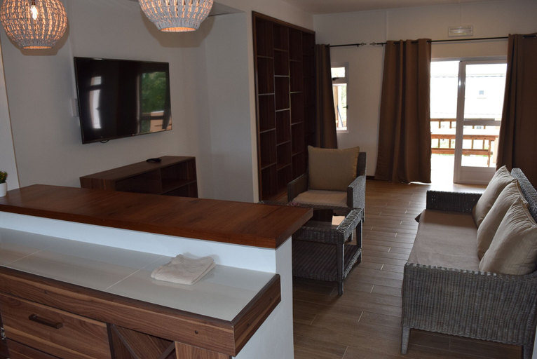 Others 4, Mountain View Apartment, Black River