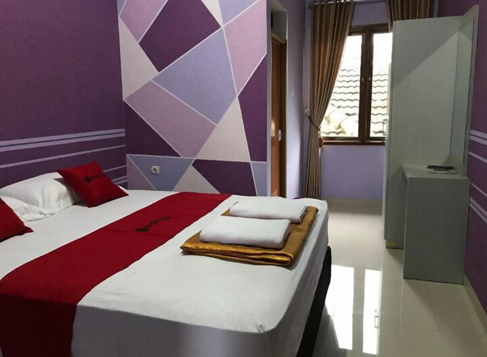 Bedroom 4, The Arsy Syariah Guest House, Tasikmalaya