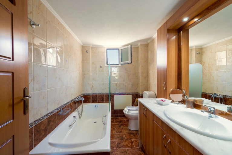 Bathroom 4, Kiriana Villa by LeaderStay, Crete