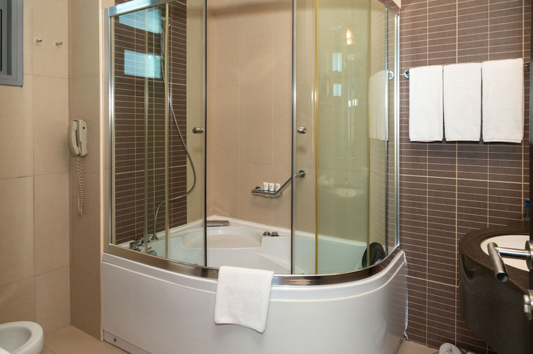 Bathroom 5, Costa Del Sol by Arabian Link international