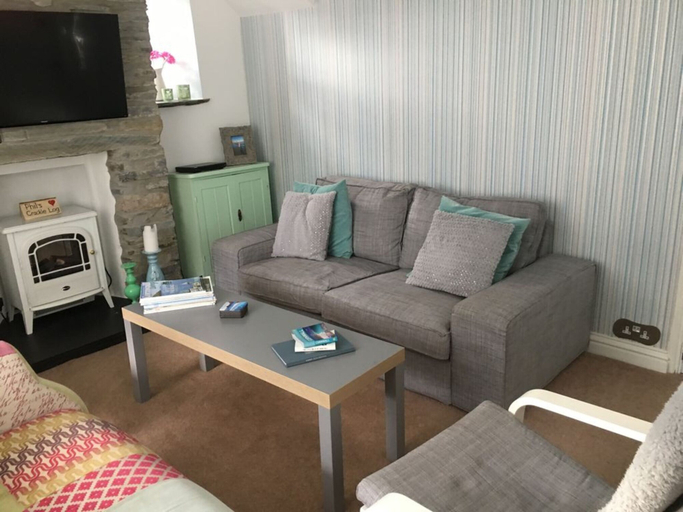 Others 5, Sandown Cottage, Cornwall