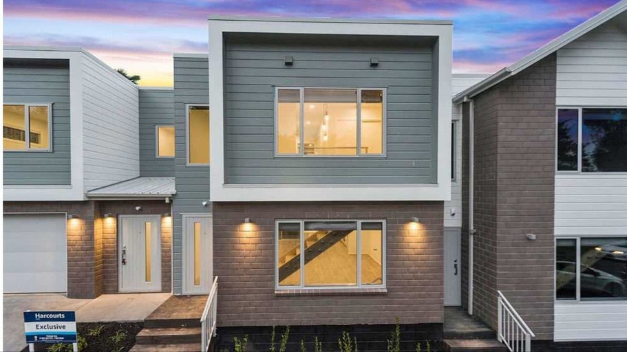 Exterior & Views 2, Central Lake Hamilton, Hamilton