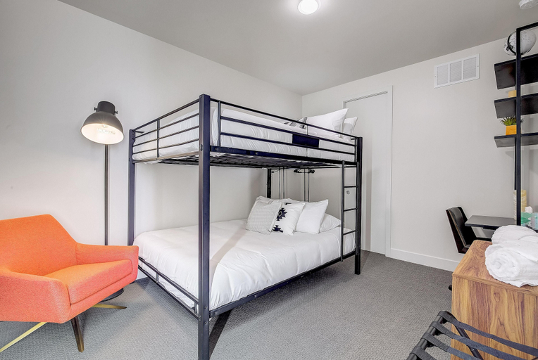 Bedroom 3, Amazingly Sleek Rino Pad - Stunning Mountain Views, Denver