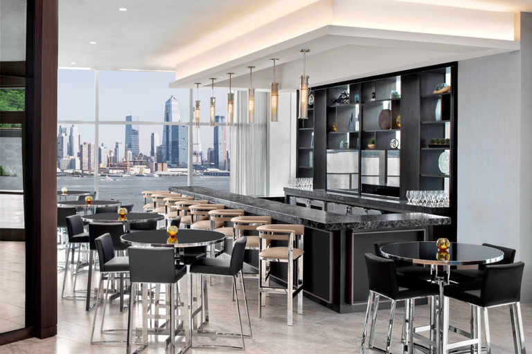 Food & Drinks 3, Envue, Autograph Collection, Hudson