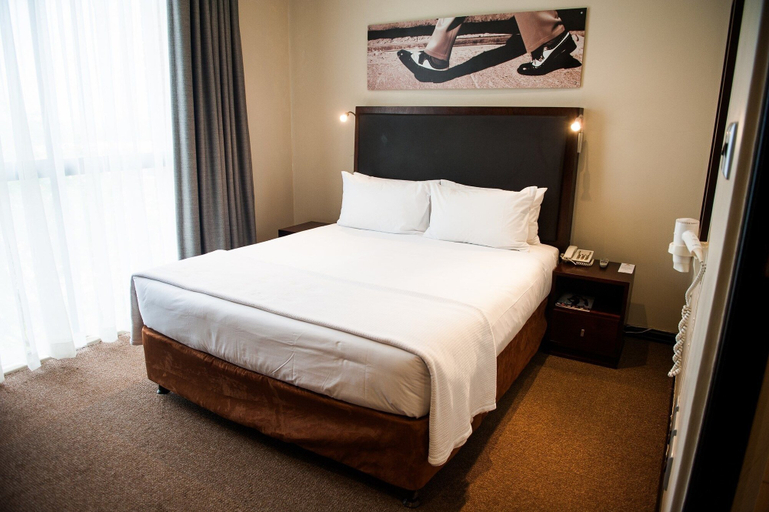 Bedroom 2, All Suite on 14th, City of Johannesburg