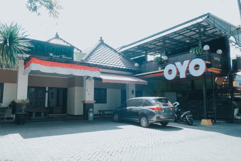 Exterior & Views, OYO 1130 Bandoeng Guest House Syariah, Malang